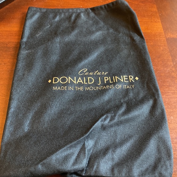 DONALD J PLINER Couture. Exquisitely Unique jeweled heeled sandals. Size 7N - Picture 5 of 5